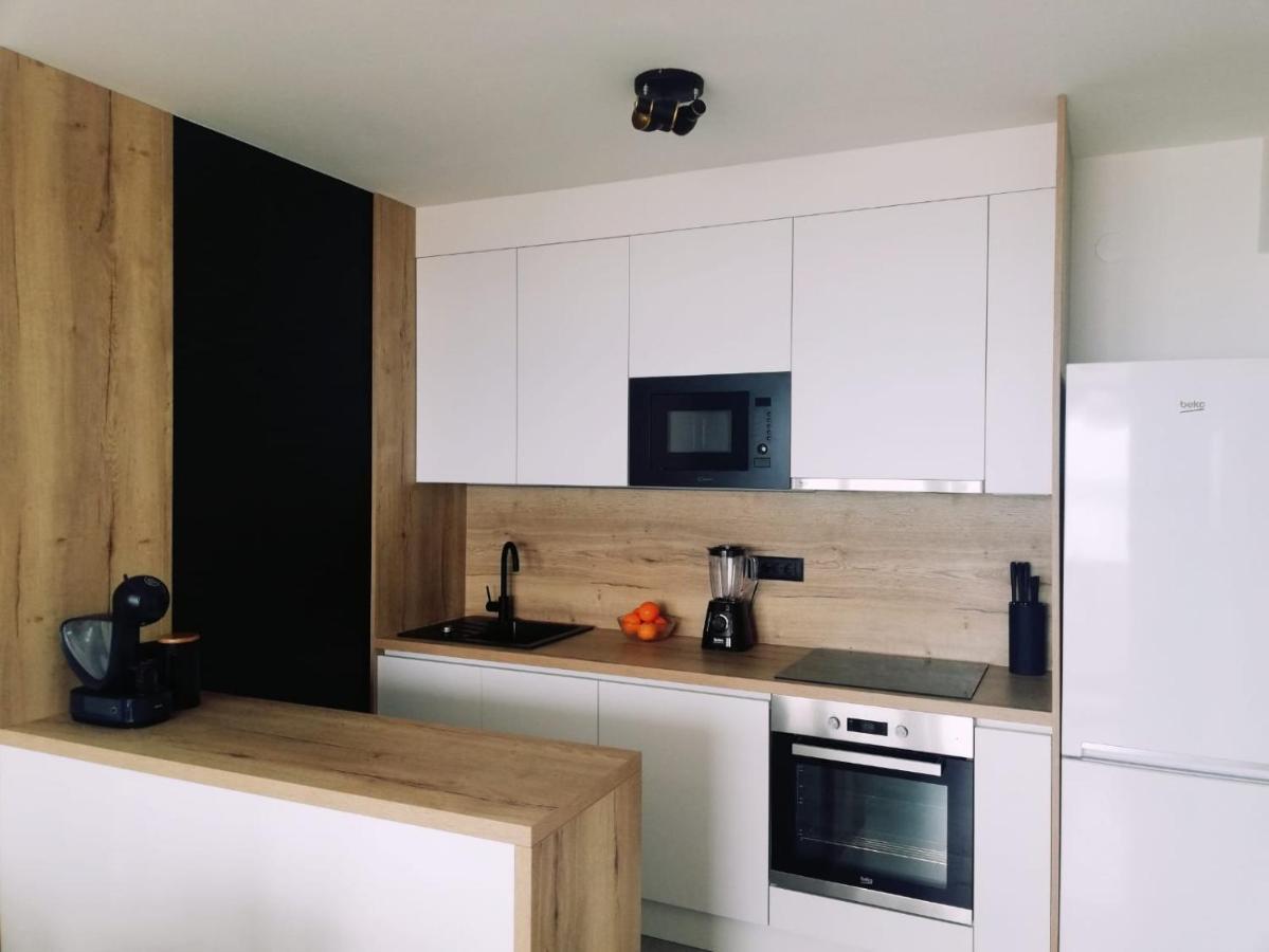 Apartman Aria Apartment Dugi Rat Bagian luar foto