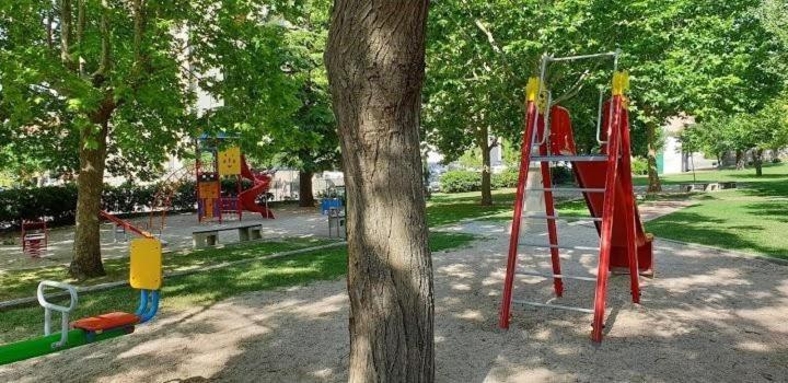 Apartman Aria Apartment Dugi Rat Bagian luar foto